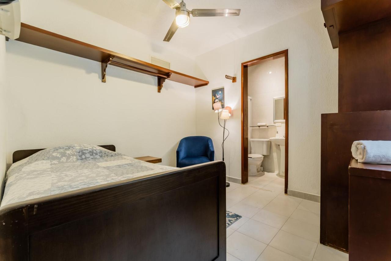 Elegant Lagoon Front Villa By Casa Paraiso Cancún Eksteriør billede