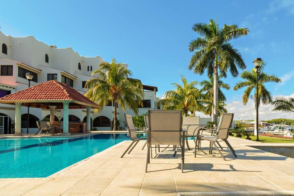 Elegant Lagoon Front Villa By Casa Paraiso Cancún Eksteriør billede